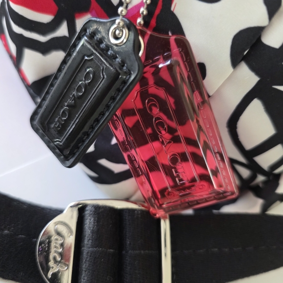 Coach Y2K Poppy Daisy Floral Graffiti Nylon Backpack - Picture 4 of 15